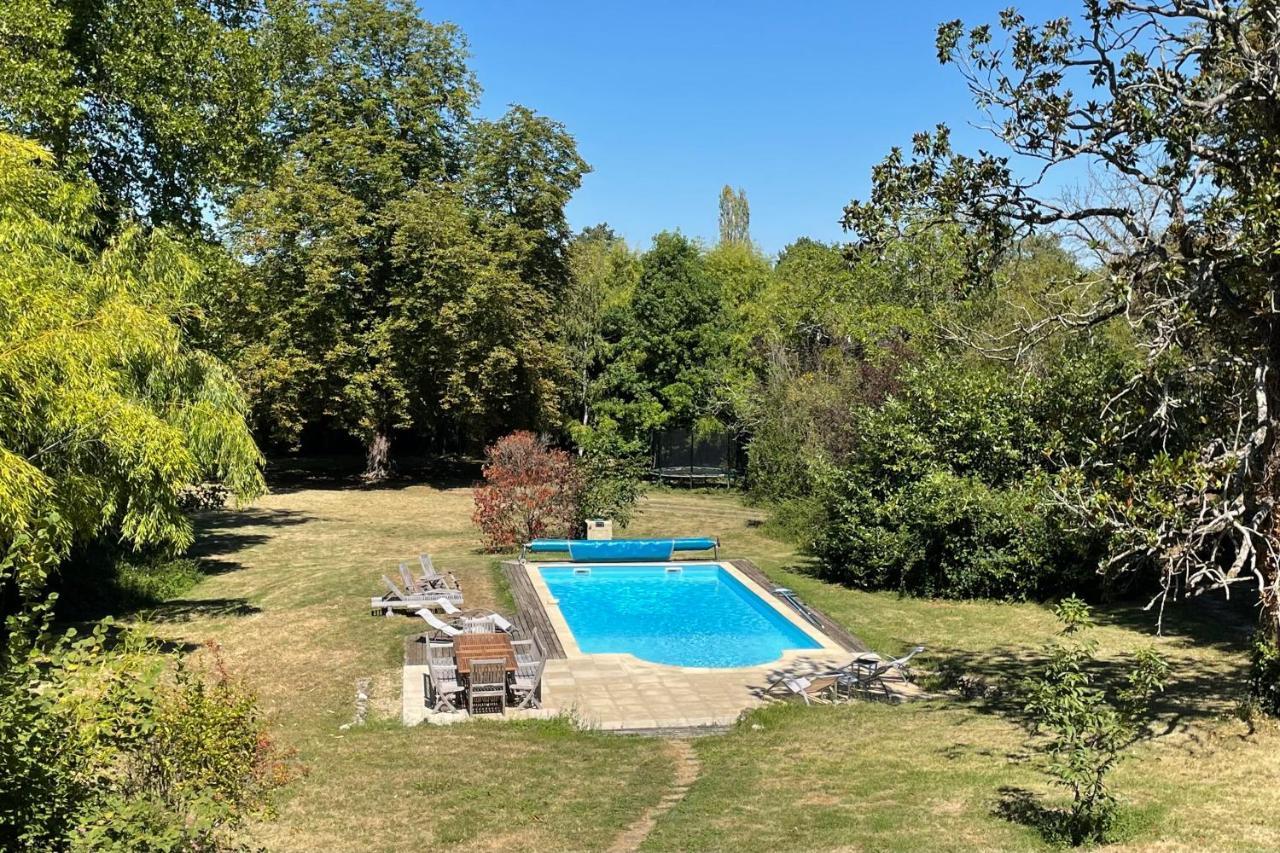 Beautiful 6 Bedroom House With Pool & Large Garden Le Pechereau Экстерьер фото